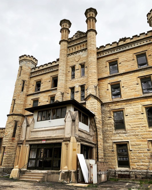 CA7AC848-B5B4-4412-B4B9-A632114F5CD7